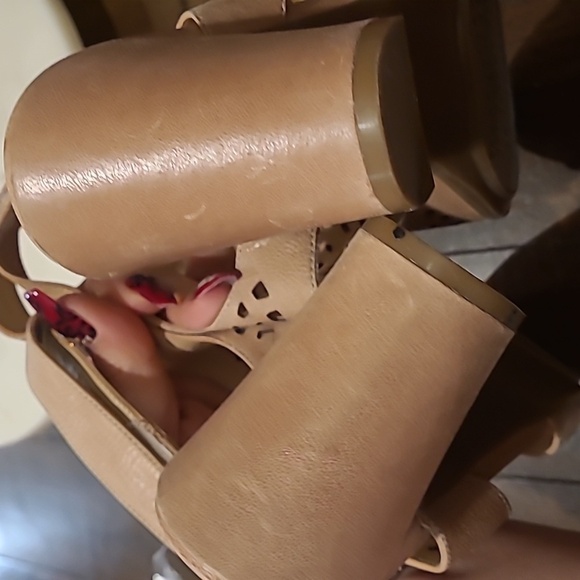 Naturalizer Zinna leather cut out sandals size 9 - Picture 6 of 7